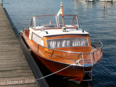 Holzboot Variant